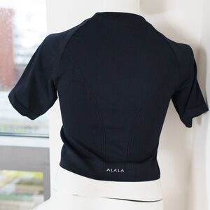 ALALA Women's Crop Tee, Black, Medium, Excellent